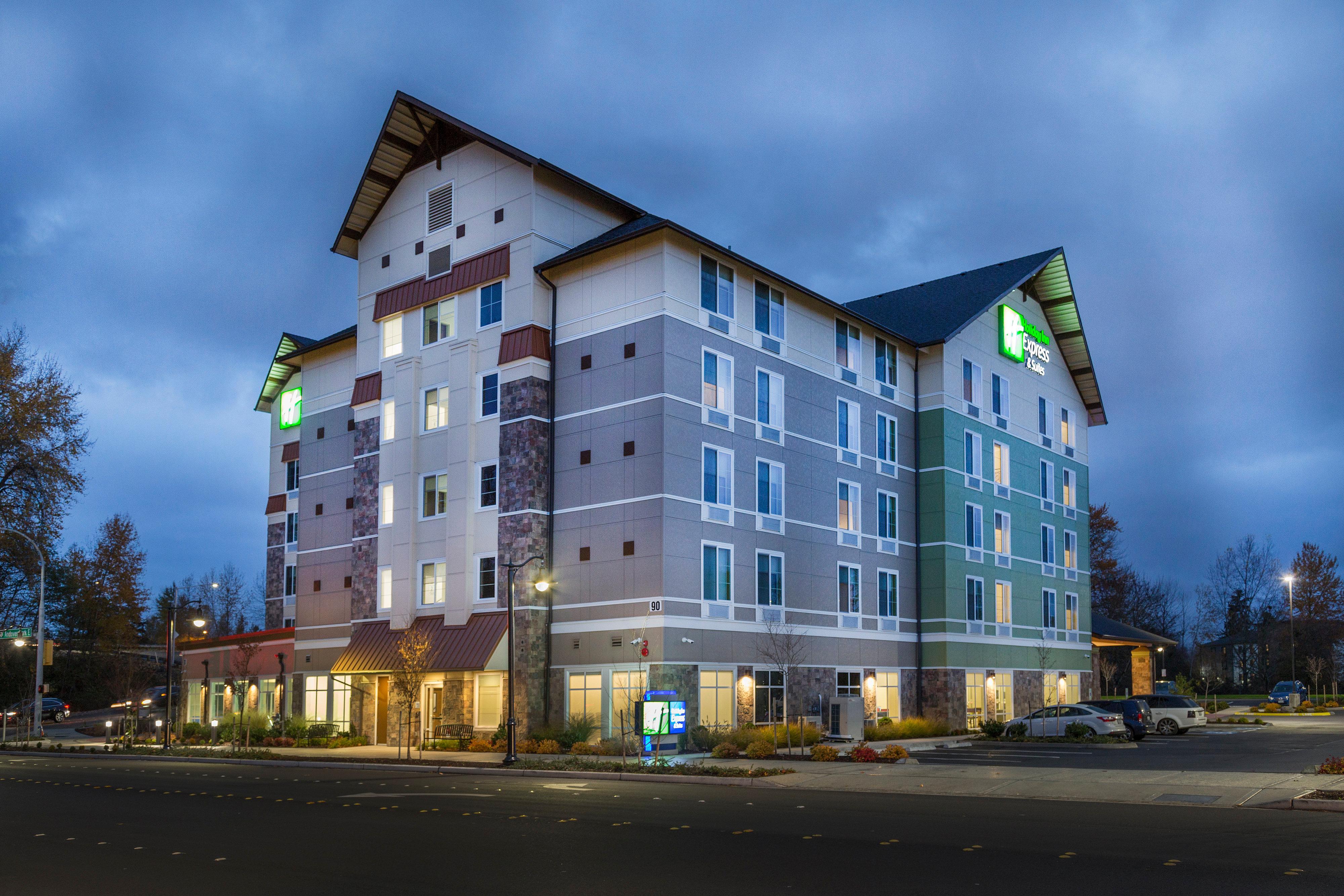 Holiday Inn Express & Suites - Seattle South - Tukwila By Ihg Exterior foto