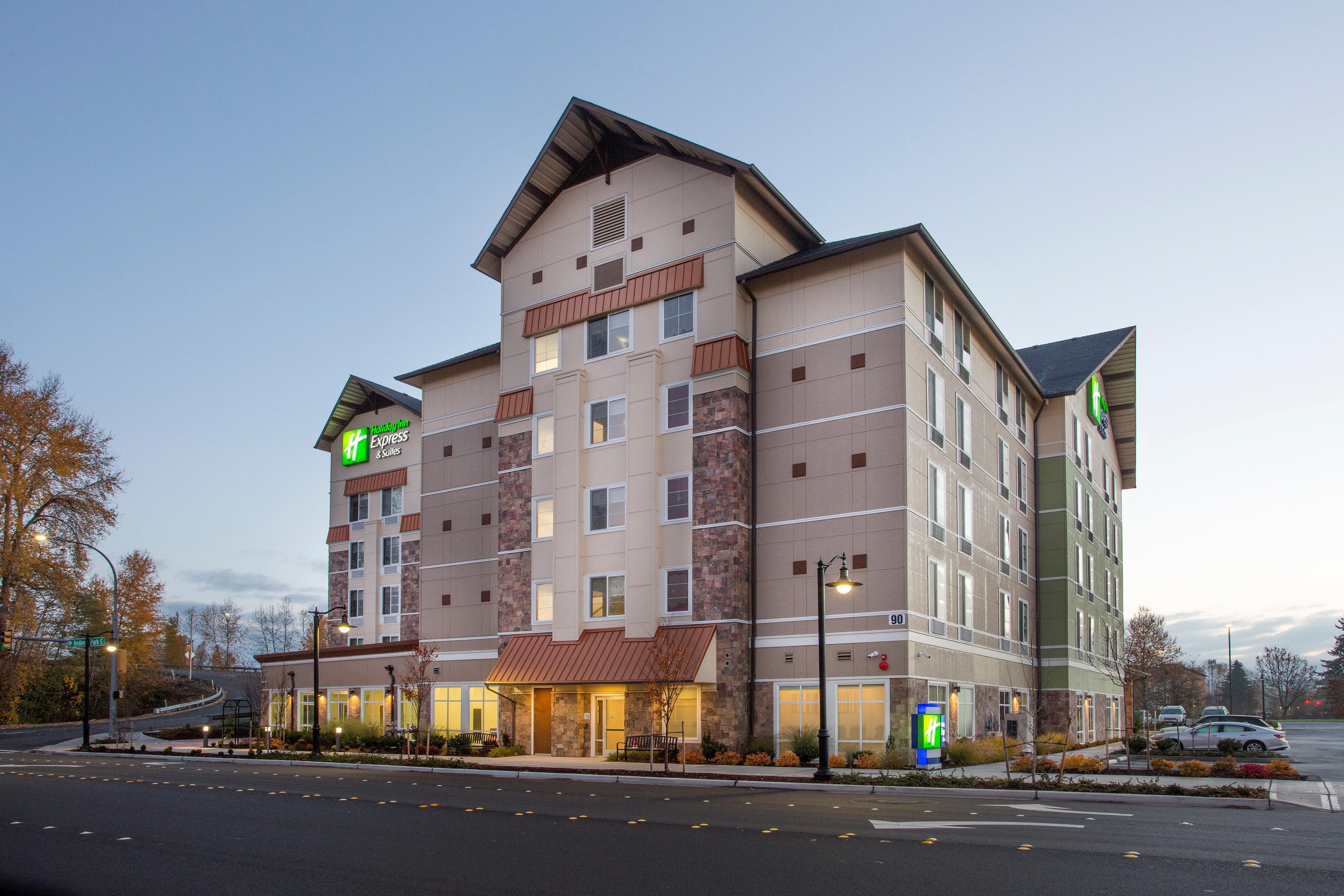 Holiday Inn Express & Suites - Seattle South - Tukwila By Ihg Exterior foto